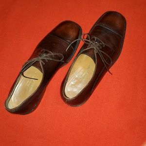 Designer shoes taptoe